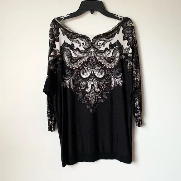 LAST CHANCE WHITE HOUSE BLACK MARKET Lightweight Scroll Design Sweater Small - Picture 3 of 7